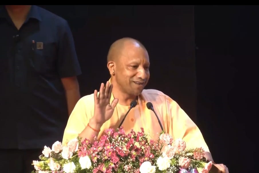 शिक्षक दिवस के मौके पर उत्तर-प्रदेश के शिक्षको को मिला कैशलेश ईलाज की सुविधा